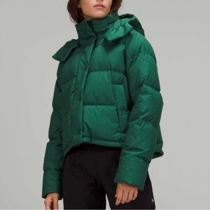 Lululemon Cropped Wunder Puff size 4